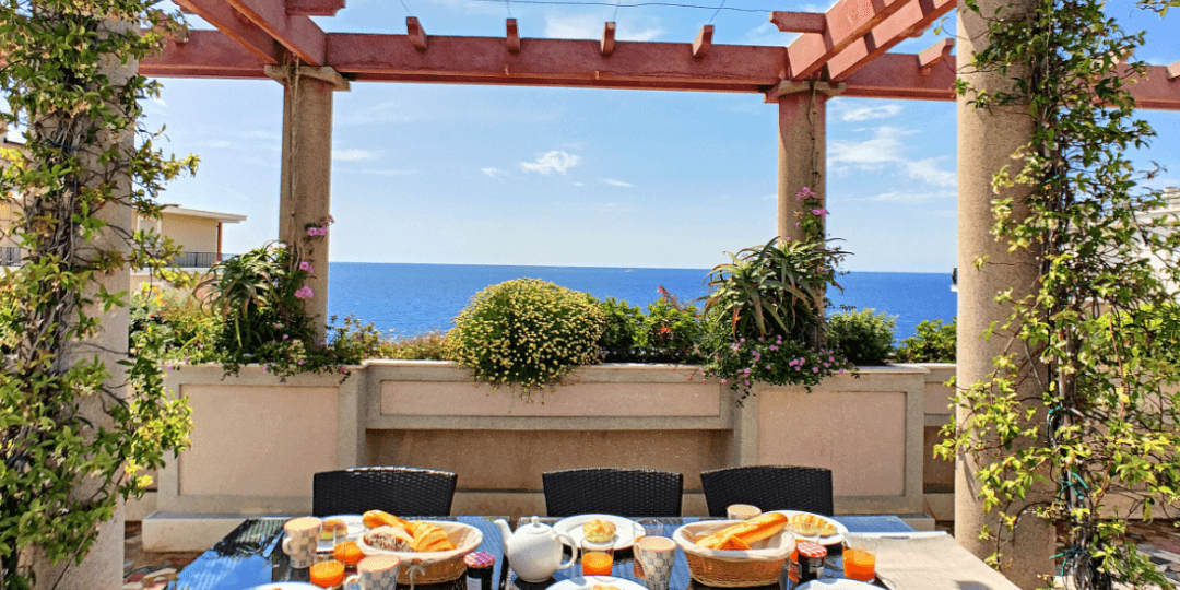 LoungeUp Success Stories Nestor & Jeeves